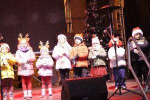 Występ podczas Jarmarku Bożonarodzeniowego w Toruniu-7.12.2025r.