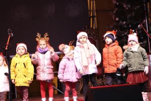 Występ podczas Jarmarku Bożonarodzeniowego w Toruniu-7.12.2025r.