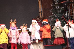 Występ podczas Jarmarku Bożonarodzeniowego w Toruniu-7.12.2025r.