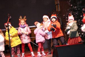 Występ podczas Jarmarku Bożonarodzeniowego w Toruniu-7.12.2025r.