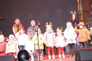 Występ podczas Jarmarku Bożonarodzeniowego w Toruniu-7.12.2025r.