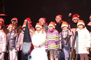 Występ podczas Jarmarku Bożonarodzeniowego w Toruniu-7.12.2025r.