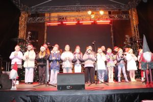 Występ podczas Jarmarku Bożonarodzeniowego w Toruniu-7.12.2025r.