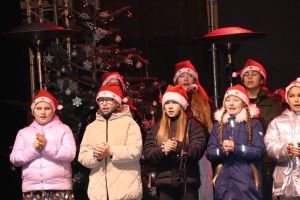 Występ podczas Jarmarku Bożonarodzeniowego w Toruniu-7.12.2025r.