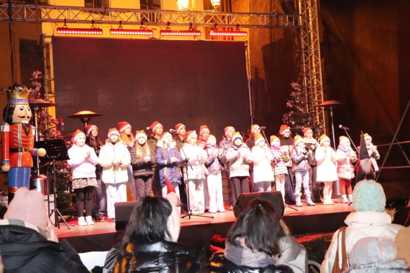 WYSTĘP NA JARMARKU BOŻONARODZENIOWYM W TORUNIU-7.12.2025r.